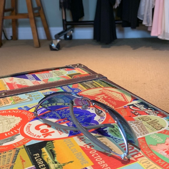 Chanel Sunglasses - Picture 4 of 12